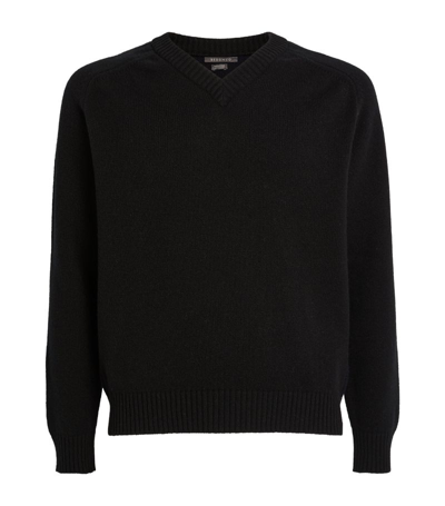 Begg X Co Cashmere V-neck Sweater In Black