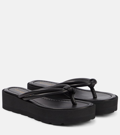 Gianvito Rossi Leather Thong Sandals In Black