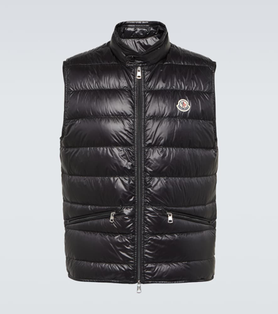 Moncler High Collar Puffer Quilted Sleeveless Jacket In Black