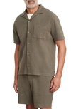 Vince Boucle Short Sleeve Button Front Camp Shirt In Cypress