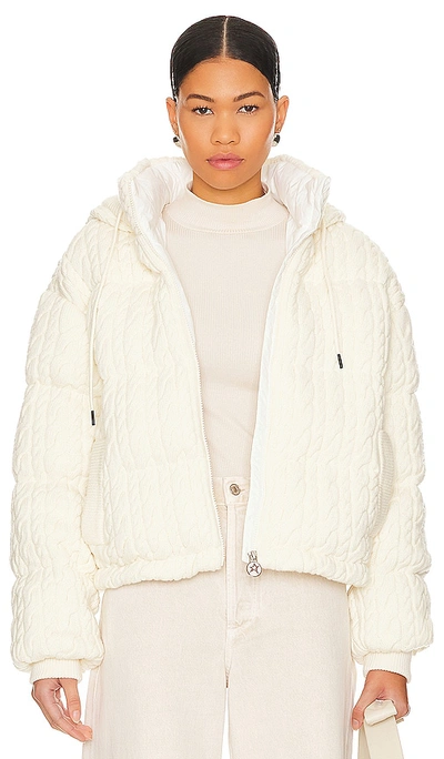 Perfect Moment Kate Hooded Cable-knit Merino Wool Down Ski Jacket In White