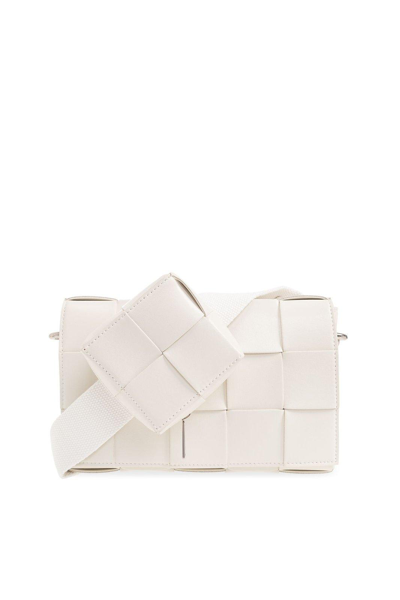 Bottega Veneta Cassette Medium Shoulder Bag In White