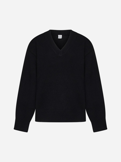 Totême Wool And Cashmere Sweater In Black