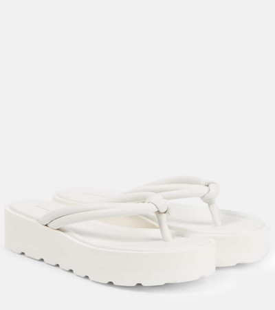 Gianvito Rossi Leather Thong Sandal In White
