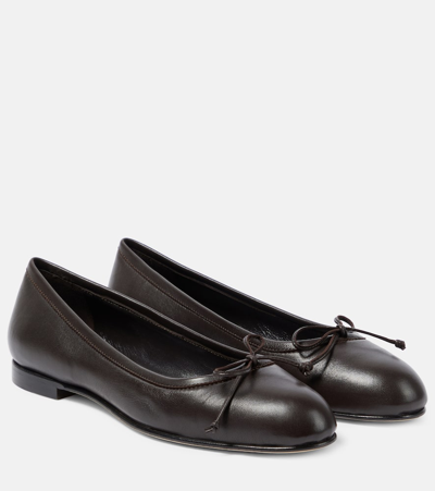 MANOLO BLAHNIK VERALLI LEATHER BALLET FLATS