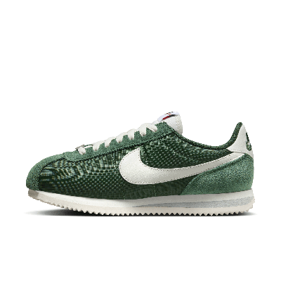 Nike Cortez Sneaker In Green