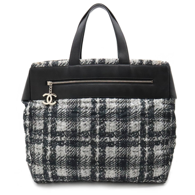 Pre-owned Chanel Black Synthetic Tote Bag ()
