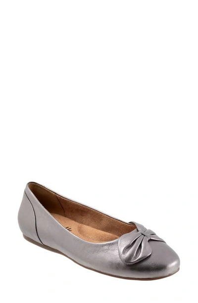 Softwalk Sofia Bow Ballet Flat In Pewter