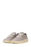 Autry Medalist Low Sneaker In Grey