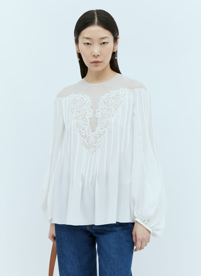 Chloé 凸花拼接乔其纱绉纱罩衫 In White