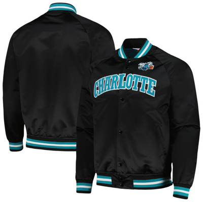 Mitchell & Ness Black Charlotte Hornets Hardwood Classics  Throwback Wordmark Raglan Full-snap Jacke