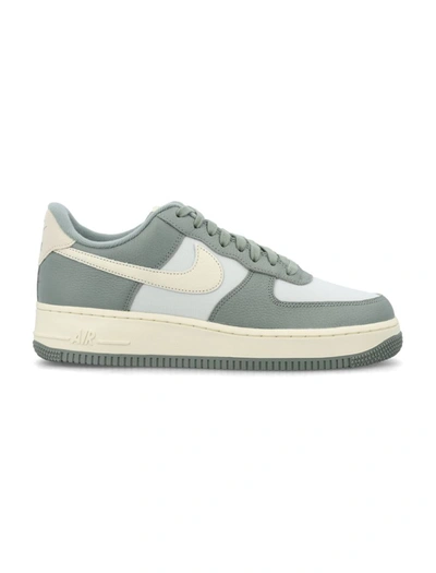 Nike Air Force 1 '07 In Mica Green/coconut Green