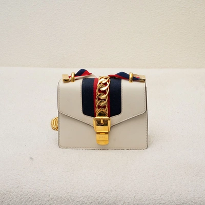 Pre-owned Gucci White Leather Small Web Sylvie Shoulder Bag