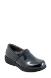 Softwalk Meredith Sport Clog In Navy Patent