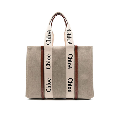 Chloé Medium Woody Canvas Tote Bag In White - Brown 1