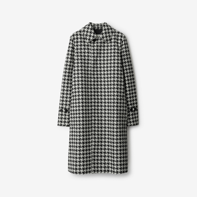 Burberry Houndstooth-print Twill Car Coat In Black