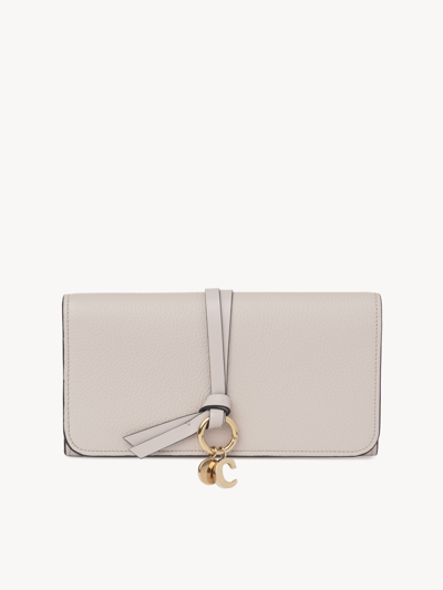 Chloé Portefeuille Long À Rabat Alphabet En Cuir Grainé Femme Gris Taille Onesize 100% Cuir De Veau In Grey