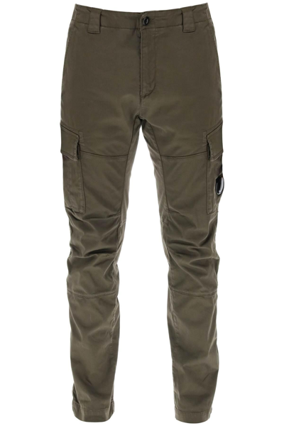 C.p. Company Cargo Pants In Green