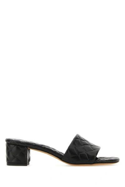 BOTTEGA VENETA BOTTEGA VENETA WOMAN BLACK NAPPA LEATHER AMY MULES