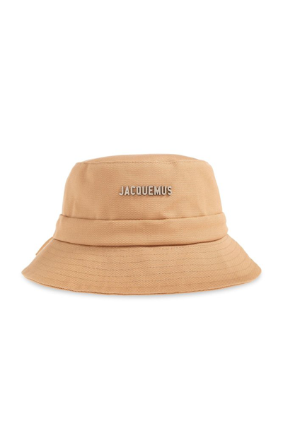 Jacquemus Le Bob Gadjo Knotted Bucket Hat In Beige