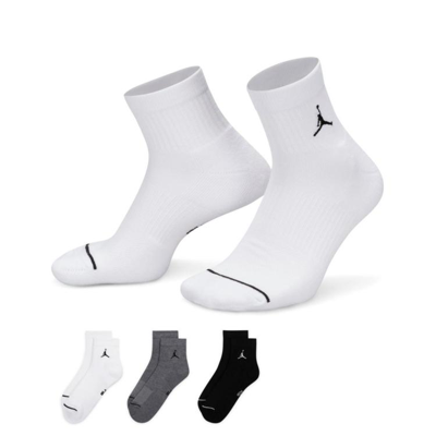 Jordan 透气柔软 中性中高筒袜子运动功能袜 In White