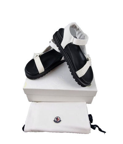 Pre-owned Moncler Damen Sandalen Flavia, Weiss, Klettverschluss, Breite Aussensohle, Logo