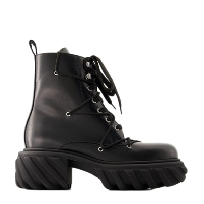 Off-white Black Leather Ankle Boots In Nero