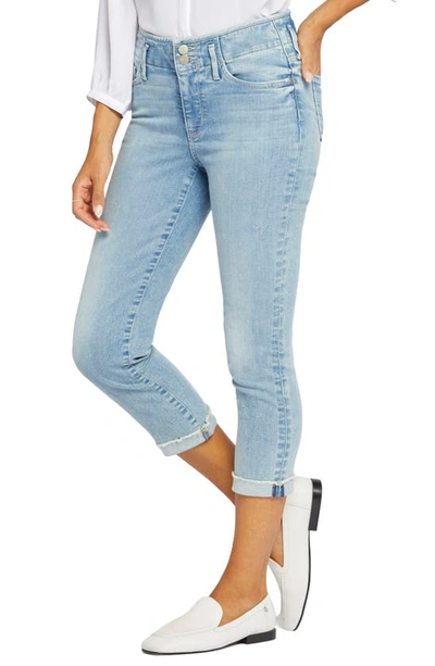 NYDJ CHLOE HOLLYWOOD FRAYED CAPRI JEANS