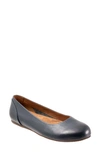 Softwalk Sonoma Flat In Navy Tumbled