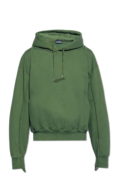 Jacquemus Camargue Drawstring Hoodie In Green