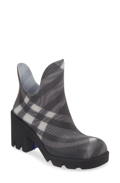 Burberry Tartan Patterned Rubber Booties 8cm In Gray