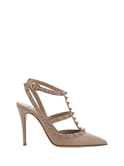 Valentino Garavani Rockstud Pumps In Poudre