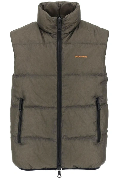 Dsquared2 Logo Printed Zipped Puffer Vest In Green