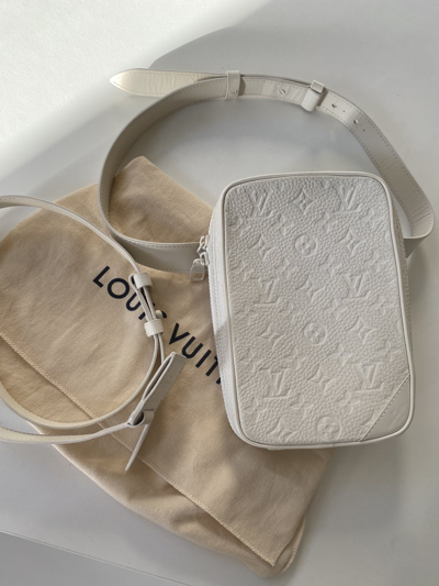 Pre-owned Louis Vuitton 2019 Utility Side Bag In White