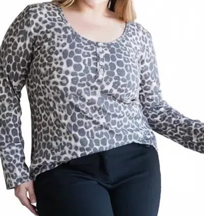 7th Ray Long Sleeve Leopard Henley Tee In Grey In Gray