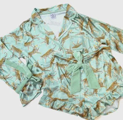 8 Oak Lane Women's Leopard Satin Pajama Set In Green