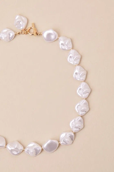 8 Other Reasons Novia White Pearl Choker Necklace