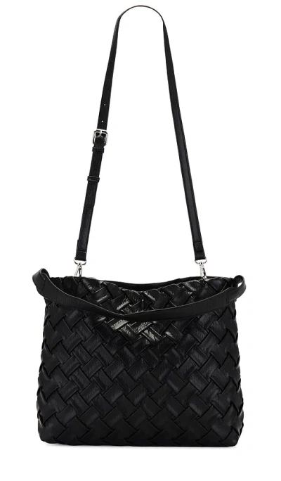 8 Other Reasons Woven Hobo Shoulder Bag In 黑色