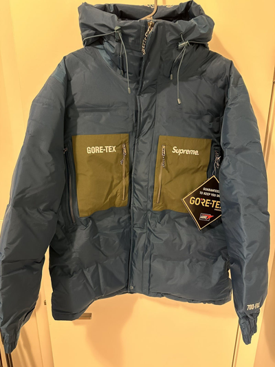 Pre-owned Supreme Down Jacket In Navy