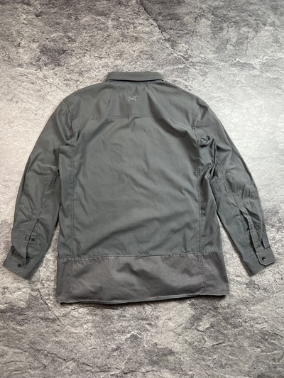 Pre-owned Arcteryx X Outdoor Life Arcteryx Distressed Japan Gorpcore Style Long Sleeve Shirt In Grey