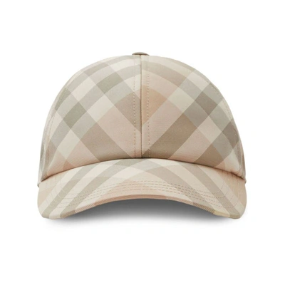 Burberry Caps In Brown/white