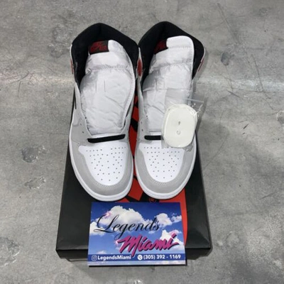 Pre-owned Jordan Air  1 Retro High Light Smoke Grey Size 10 100% Authentic In Multicolor