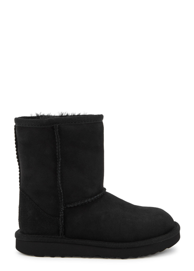 Ugg Classic Short Black Boots With Logo Patch On The Rear And Shearling Lining In Suede Woman