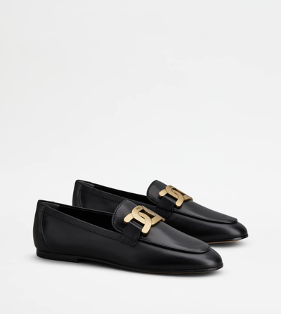 TOD'S TOD'S KATE CHAIN-STRAP LOAFER