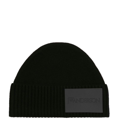 Jw Anderson Logo-patch Beanie In Black