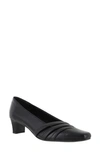 Easy Street Entice Block Heel Pump In Black/lizard