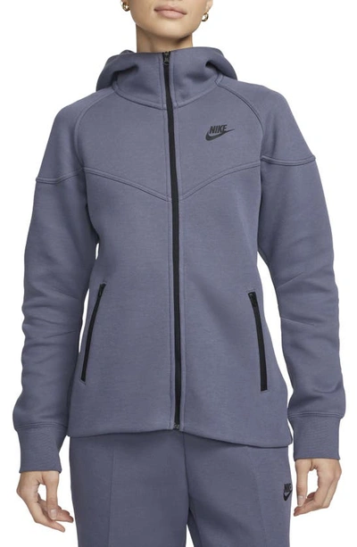Nike Women's  Sportswear Tech Fleece Windrunner Full-zip Hoodie In Light Carbon/black 