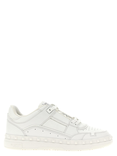 Valentino Garavani Freedots Sneakers In White