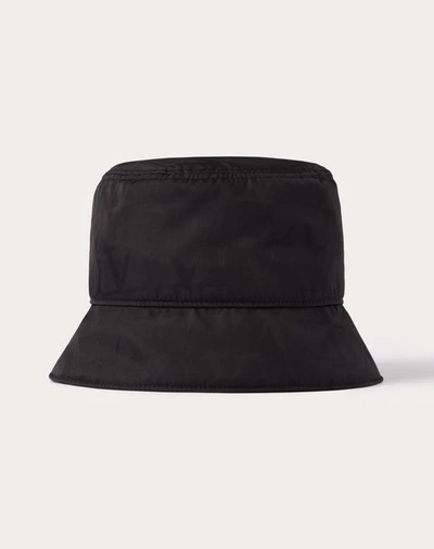 Valentino Garavani Toile Iconographe Reversible Nylon Bucket Hat With Clutch In Black