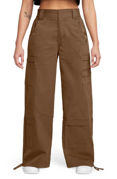 Jordan Women's  Chicago Heavyweight Pants In Brown